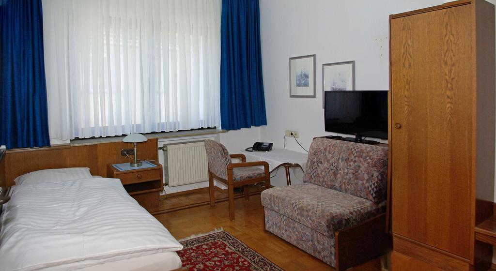 Hotel Alte Bruecke Bad Homburg vor der Höhe Oda fotoğraf