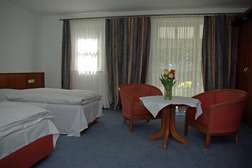 Hotel Alte Bruecke Bad Homburg vor der Höhe Oda fotoğraf